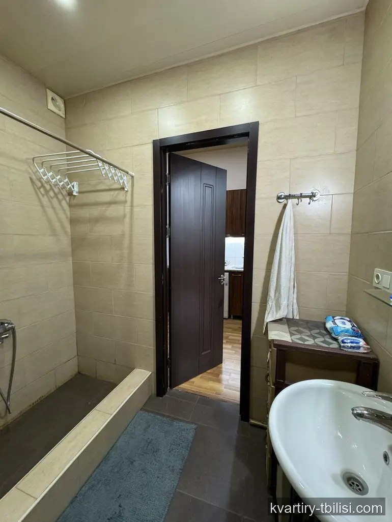 1-bedroom Apartment for rent in Mtatsminda, Tbilisi, 38 sqm, floor 2/3 — 496 USD/month | Tbilisi Homes