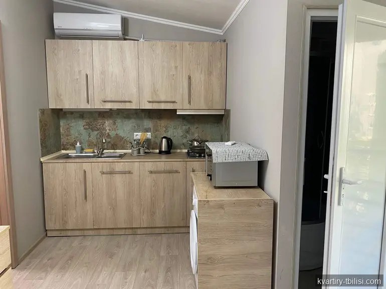 2-bedroom Apartment for rent in Mtatsminda, Tbilisi, 40 sqm, floor 2/2 — 450 USD/month | Tbilisi Homes