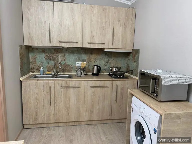 2-bedroom Apartment for rent in Mtatsminda, Tbilisi, 40 sqm, floor 2/2 — 450 USD/month | Tbilisi Homes