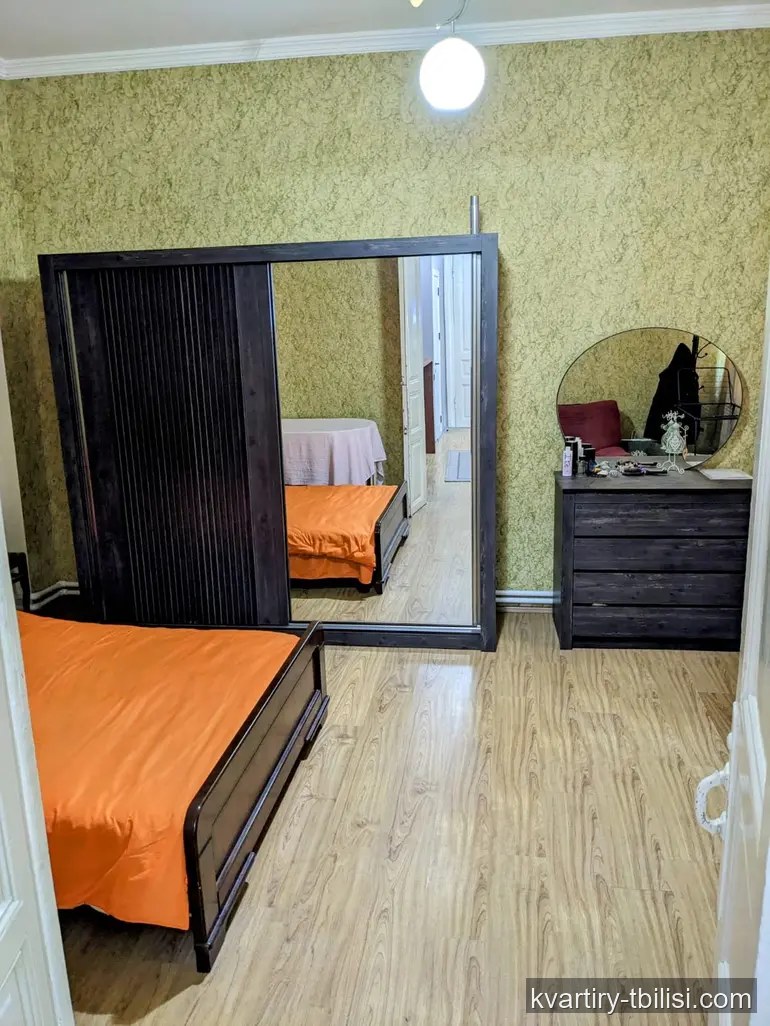 Двухкомнатная квартира на Мтацминде — 500 USD/мес | Tbilisi Homes