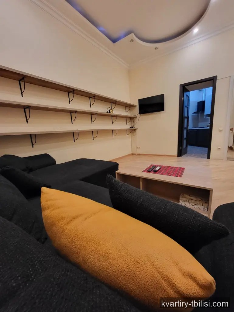 2-bedroom Apartment for rent in Mtatsminda, Tbilisi, 50 sqm, floor 1/6 — 600 USD/month | Tbilisi Homes