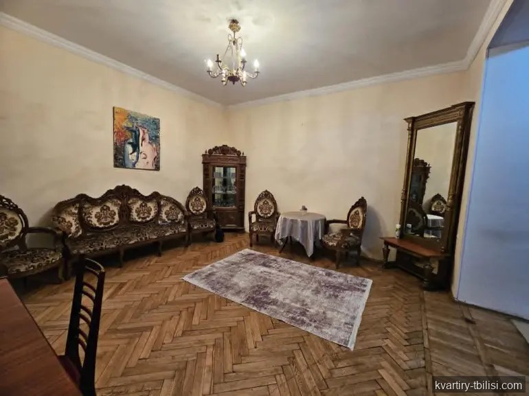 Двухкомнатная квартира на Мтацминде — 650 USD/мес | Tbilisi Homes