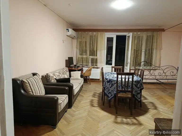Двухкомнатная квартира на Мтацминде — 557 USD/мес | Tbilisi Homes