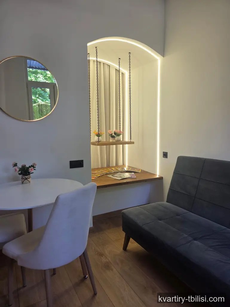 Двухкомнатная квартира на Мтацминде — 600 USD/мес | Tbilisi Homes