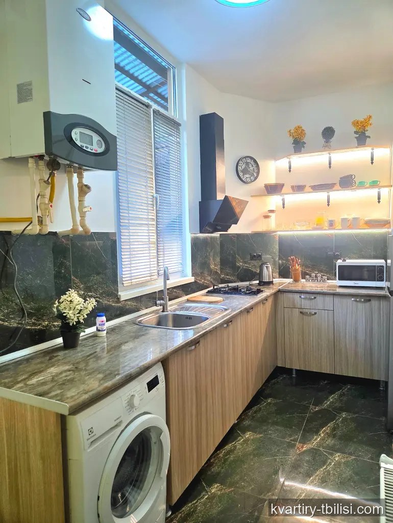 Двухкомнатная квартира на Мтацминде — 600 USD/мес | Tbilisi Homes