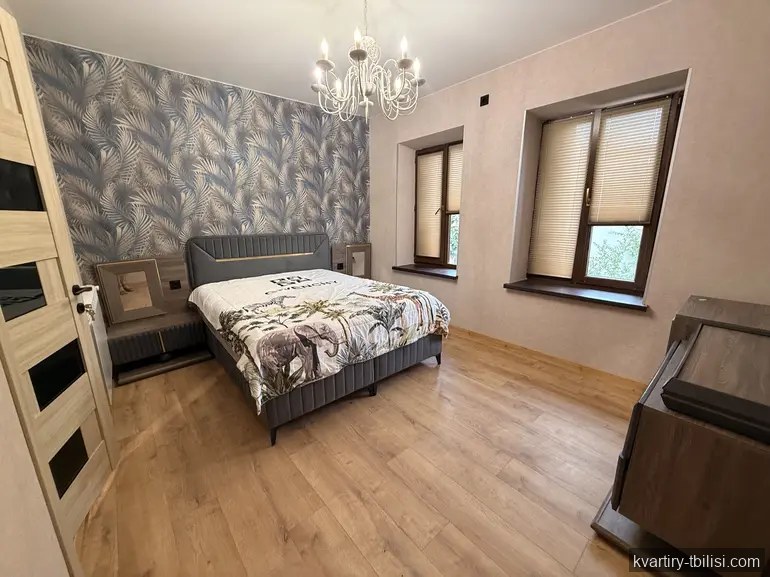 Двухкомнатная квартира на Мтацминде — 650 USD/мес | Tbilisi Homes