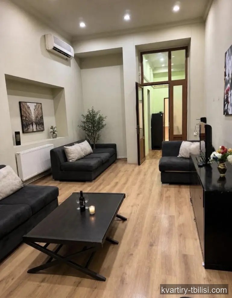 Двухкомнатная квартира на Мтацминде — 1 000 USD/мес | Tbilisi Homes