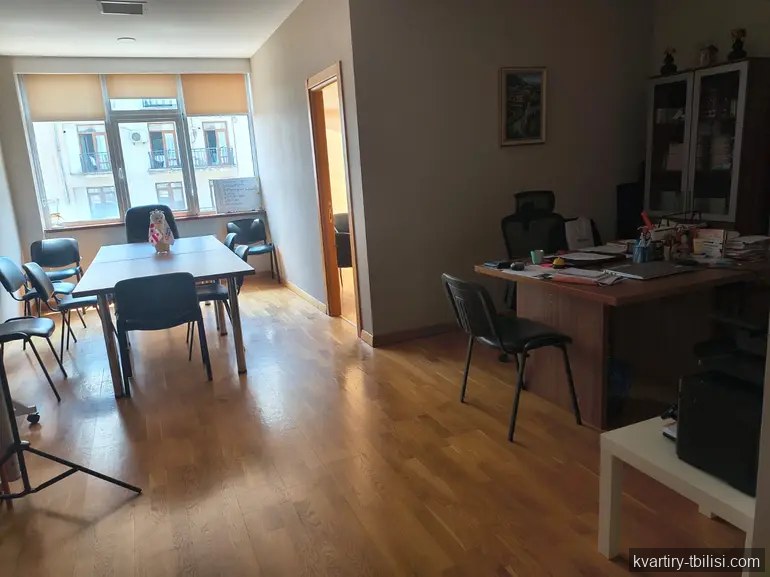 Двухкомнатная квартира на Мтацминде — 900 USD/мес | Tbilisi Homes