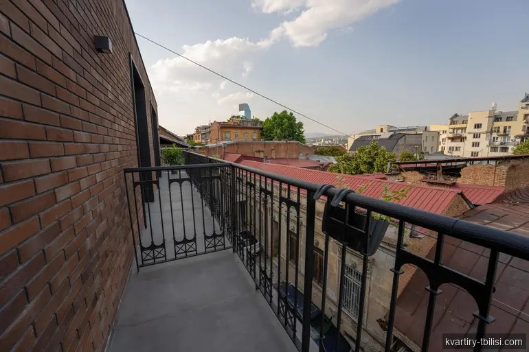 2-bedroom Apartment for rent in Mtatsminda, Tbilisi, 62.58 sqm, floor 3/3 — 1 150 USD/month | Tbilisi Homes