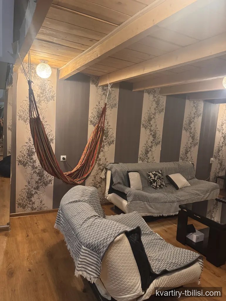 Двухкомнатная квартира на Мтацминде — 550 USD/мес | Tbilisi Homes