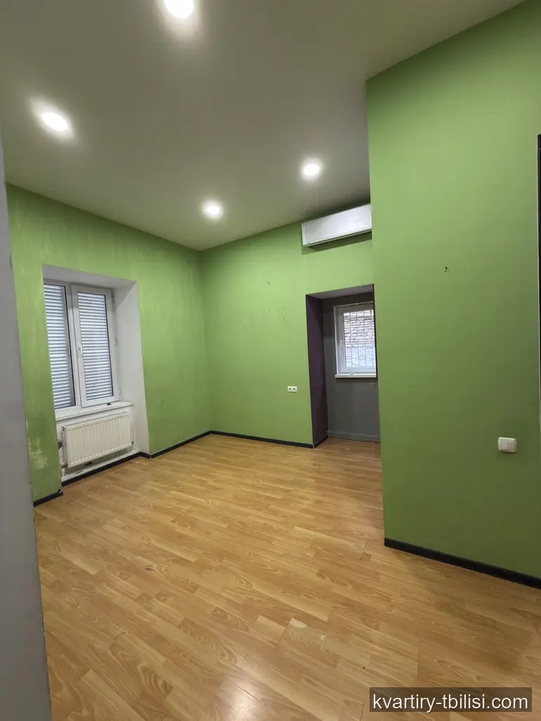 3-bedroom Apartment for rent in Mtatsminda, Tbilisi, 55 sqm, floor 1/2 — 950 USD/month | Tbilisi Homes