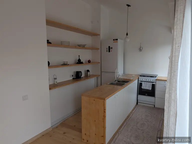 3-bedroom Apartment for rent in Mtatsminda, Tbilisi, 130 sqm, floor 3/3 — 1 550 USD/month | Tbilisi Homes