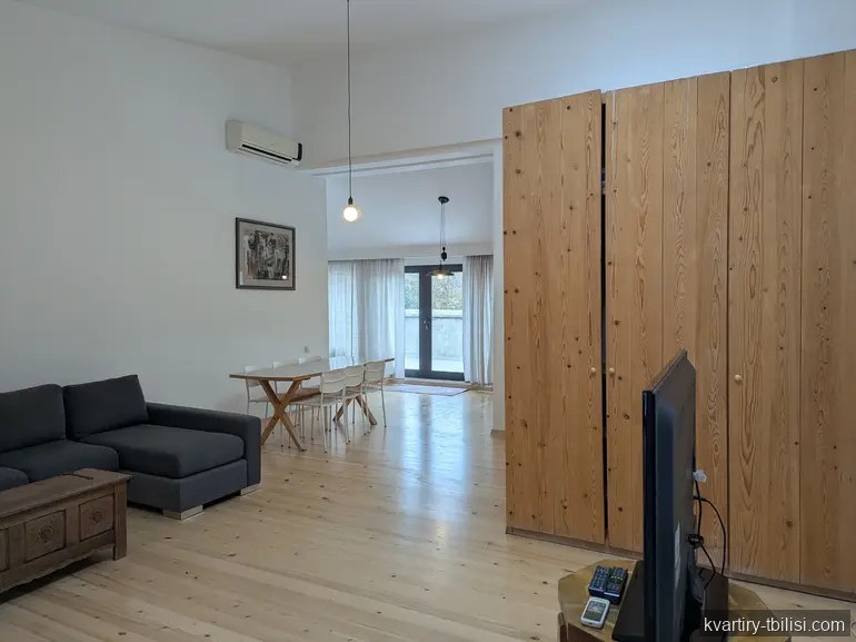 3-bedroom Apartment for rent in Mtatsminda, Tbilisi, 130 sqm, floor 3/3 — 1 550 USD/month | Tbilisi Homes