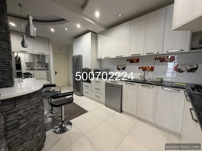 Трёхкомнатная квартира на Мтацминде — 1 350 USD/мес | Tbilisi Homes