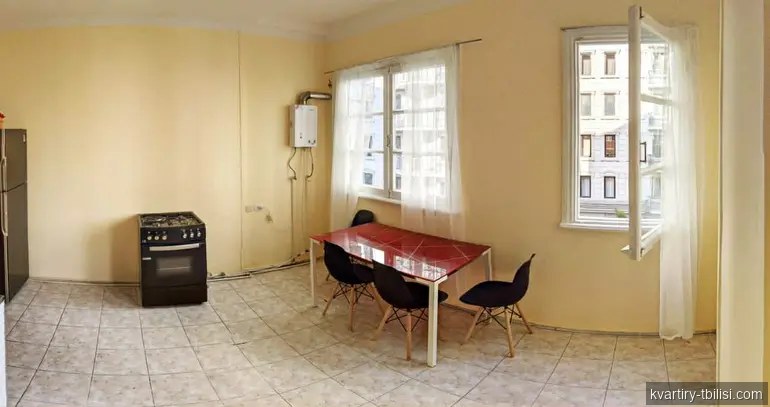 Трёхкомнатная квартира на Мтацминде — 1 200 USD/мес | Tbilisi Homes
