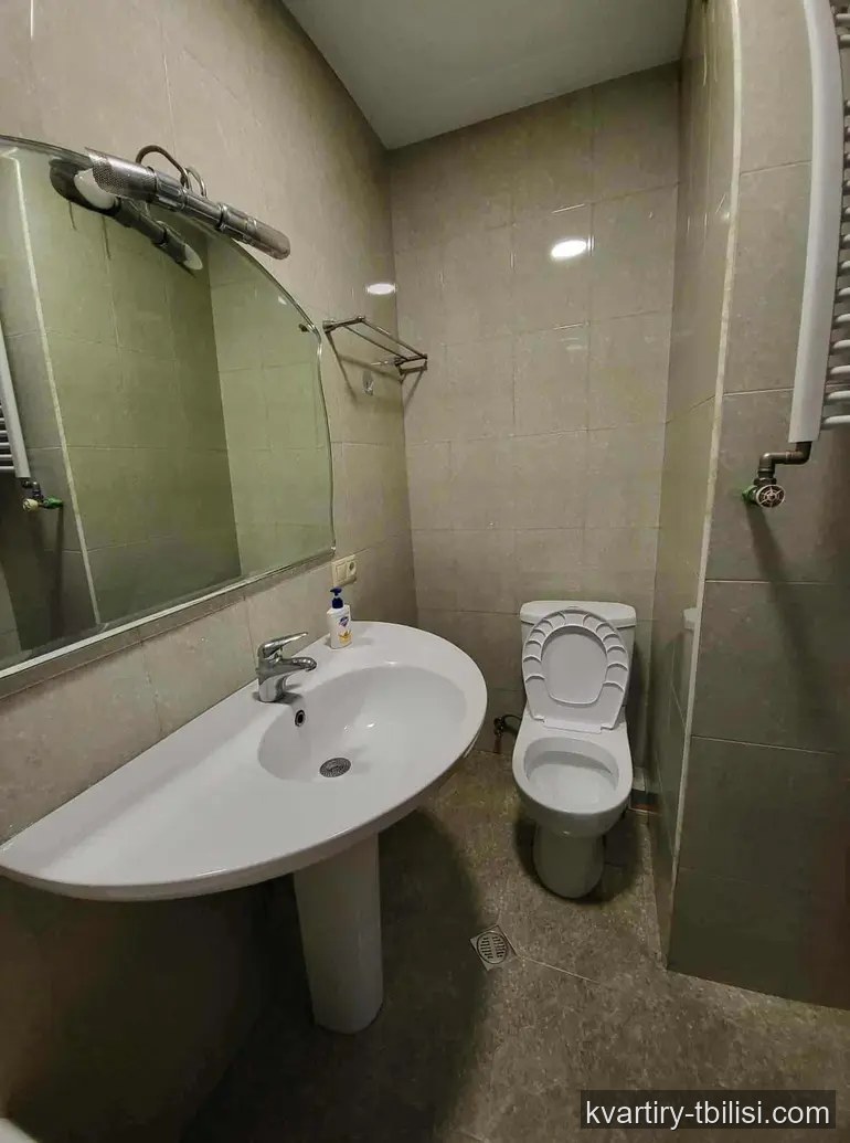 3-bedroom Apartment for rent in Mtatsminda, Tbilisi, 95 sqm, floor 3/5 — 900 USD/month | Tbilisi Homes