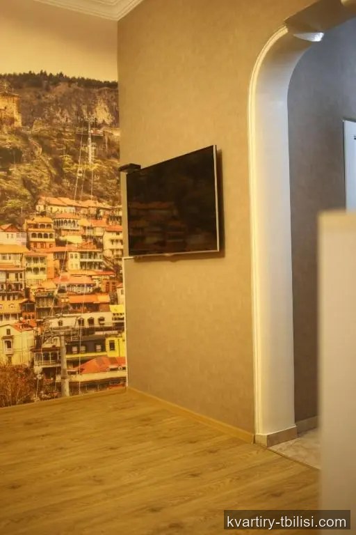 Четырёхкомнатная квартира на Мтацминде — 900 USD/мес | Tbilisi Homes