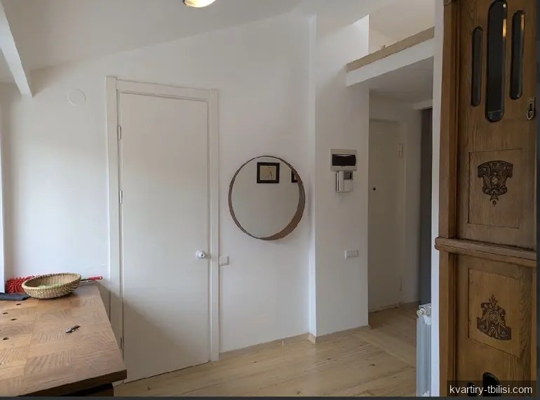 Четырёхкомнатная квартира на Мтацминде — 1 800 USD/мес | Tbilisi Homes