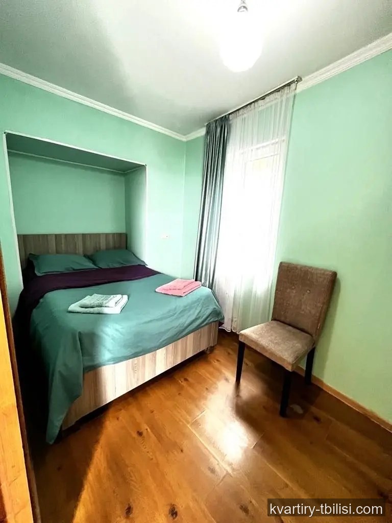 Четырёхкомнатная квартира на Мтацминде — 700 USD/мес | Tbilisi Homes