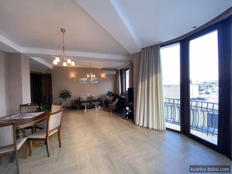 5-комнатная квартира на Мтацминде — 3 000 USD/мес | Tbilisi Homes