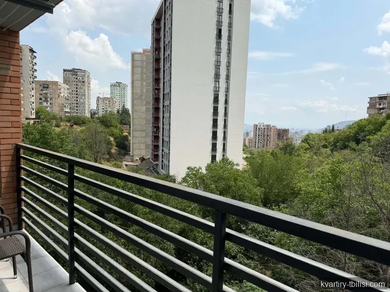 Трёхкомнатная квартира на Нутсубидзе — 900 USD/мес | Tbilisi Homes