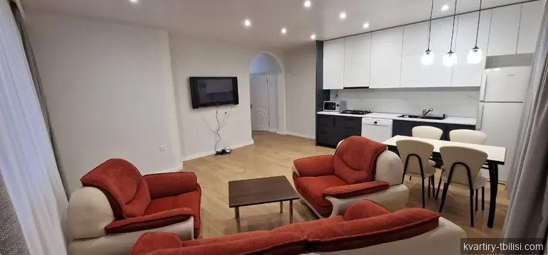 Трёхкомнатная квартира на Нутсубидзе — 690 USD/мес | Tbilisi Homes