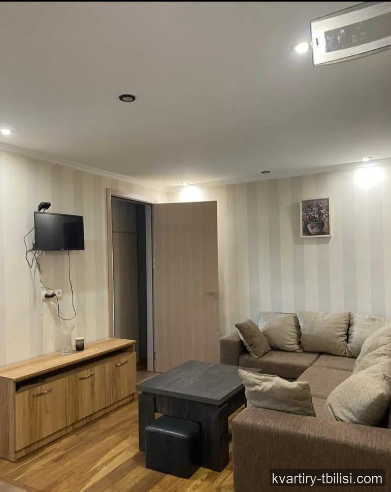 2-bedroom Apartment for rent in Ortachala, Tbilisi, 35 sqm, floor 3/5 — 571 USD/month | Tbilisi Homes