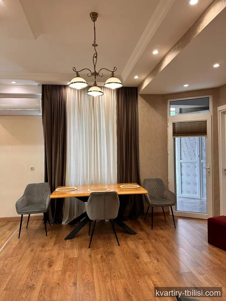 Трёхкомнатная квартира в Ортачале — 850 USD/мес | Tbilisi Homes