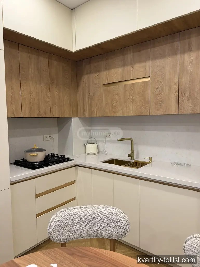 Трёхкомнатная квартира в Ортачале — 1 800 USD/мес | Tbilisi Homes