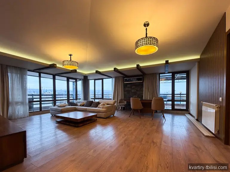 Четырёхкомнатная квартира в Ортачале — 1 500 USD/мес | Tbilisi Homes
