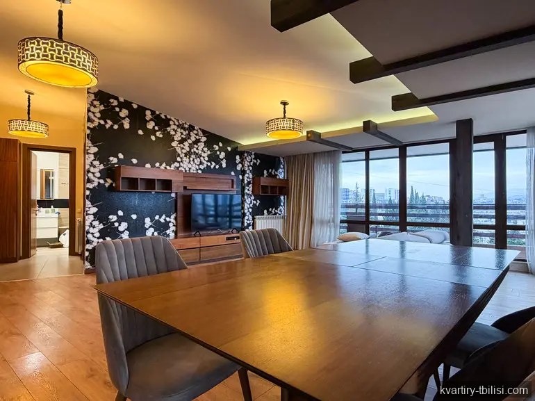 Четырёхкомнатная квартира в Ортачале — 1 500 USD/мес | Tbilisi Homes