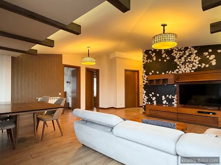 Четырёхкомнатная квартира в Ортачале — 1 500 USD/мес | Tbilisi Homes