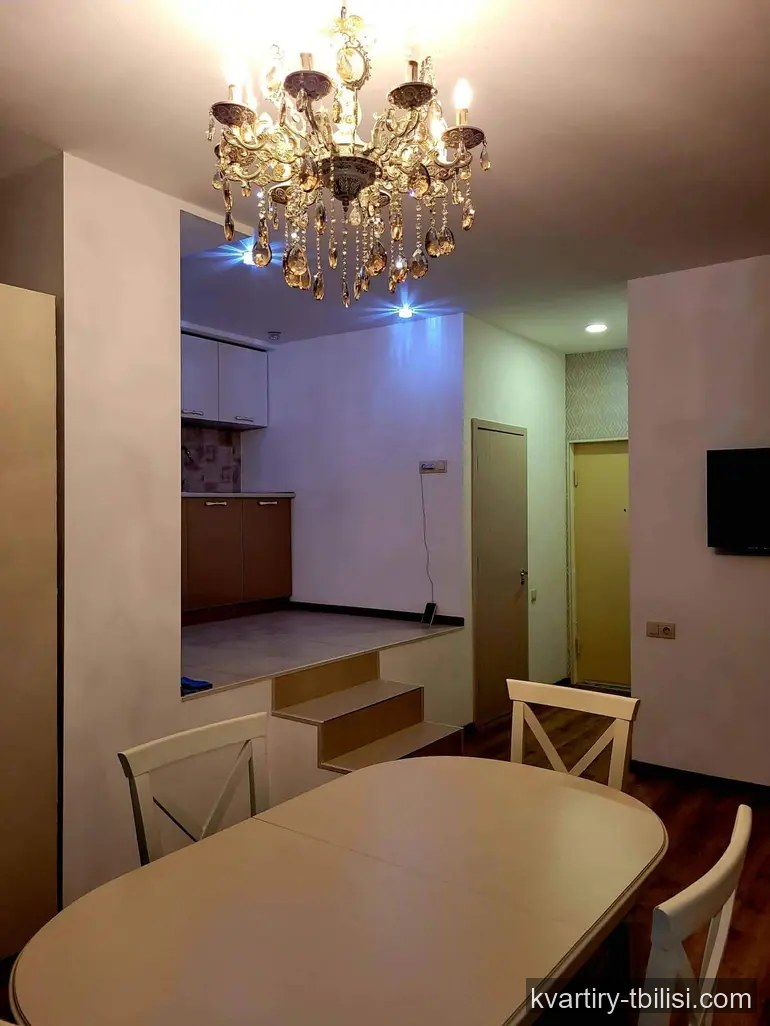 Четырёхкомнатная квартира в Ортачале — 800 USD/мес | Tbilisi Homes