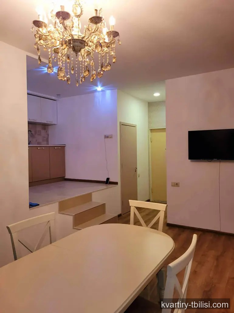 Четырёхкомнатная квартира в Ортачале — 800 USD/мес | Tbilisi Homes