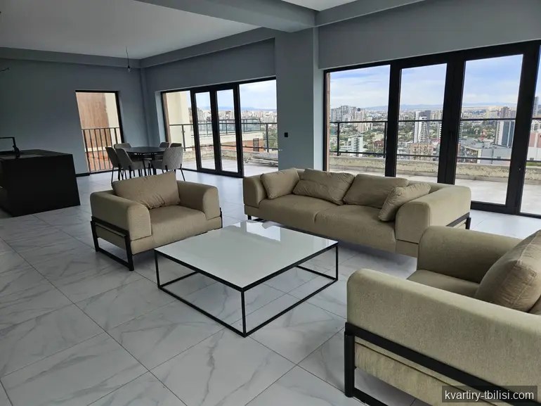 5-комнатная квартира в Ортачале — 3 300 USD/мес | Tbilisi Homes