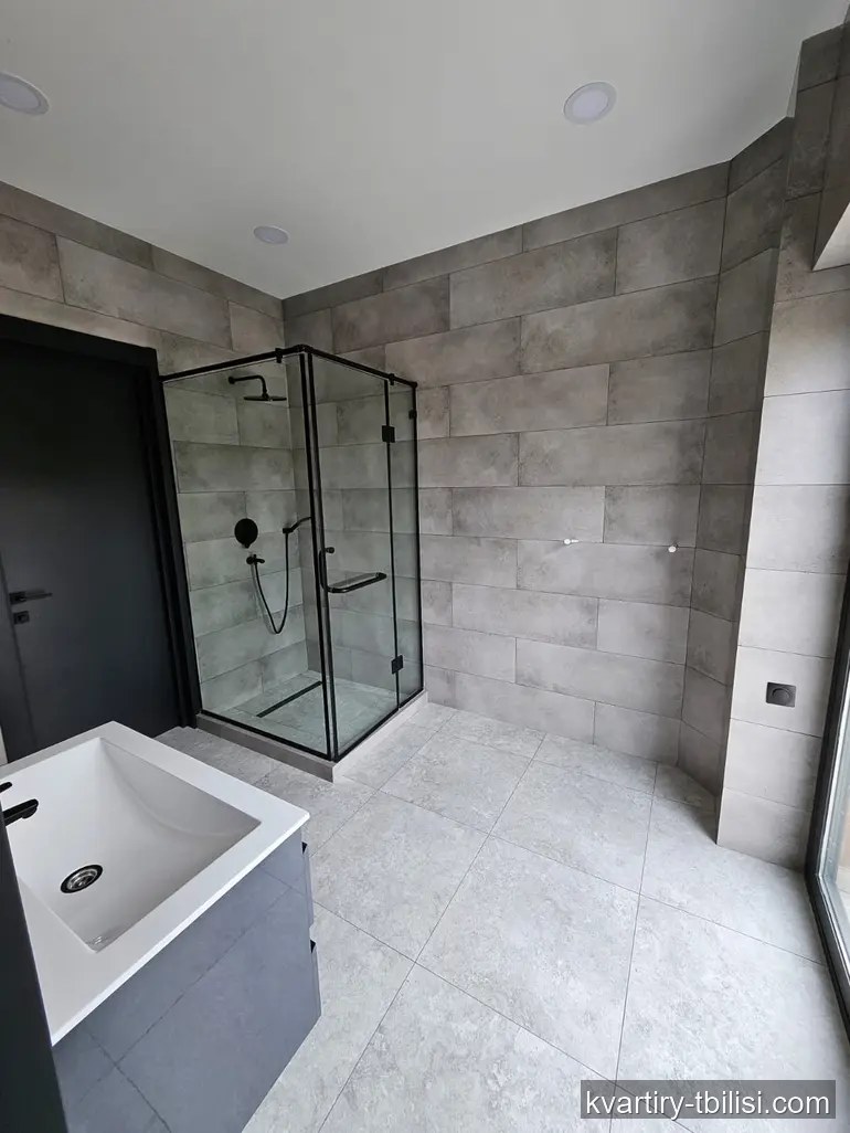 5-комнатная квартира в Ортачале — 3 300 USD/мес | Tbilisi Homes