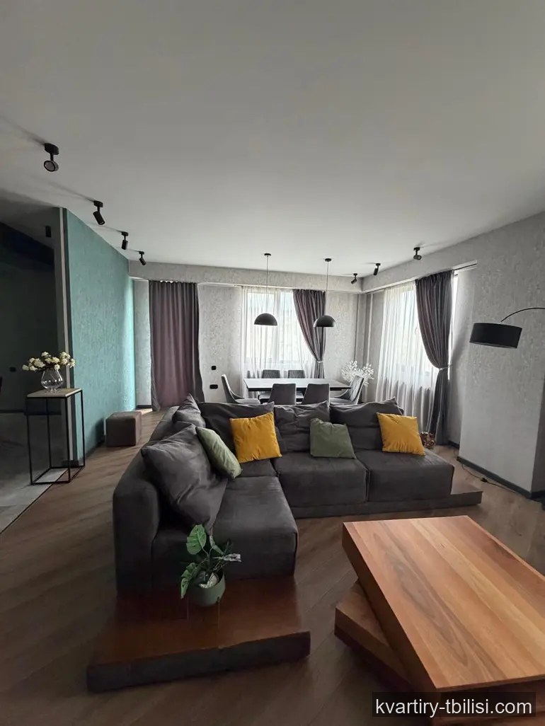 5-bedroom Apartment for rent in Ortachala, Tbilisi, 180 sqm, floor 13/15 — 1 800 USD/month | Tbilisi Homes