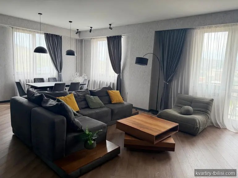 5-bedroom Apartment for rent in Ortachala, Tbilisi, 180 sqm, floor 13/15 — 1 800 USD/month | Tbilisi Homes