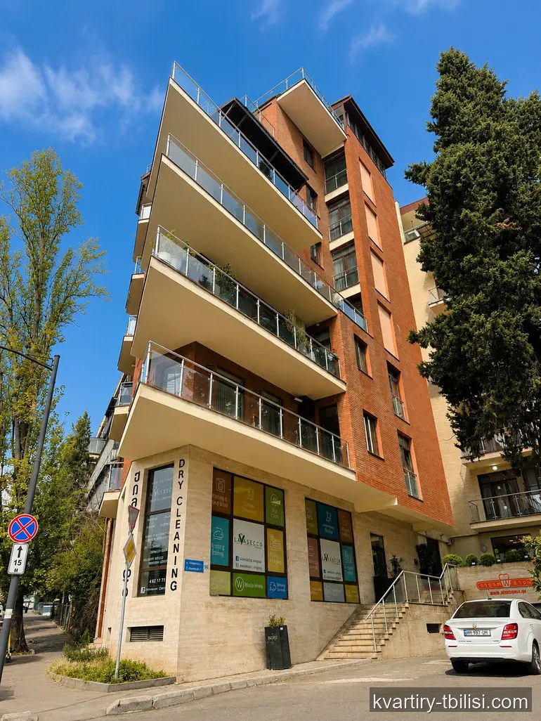 Двухкомнатная квартира на Сабуртало — 800 USD/мес | Tbilisi Homes