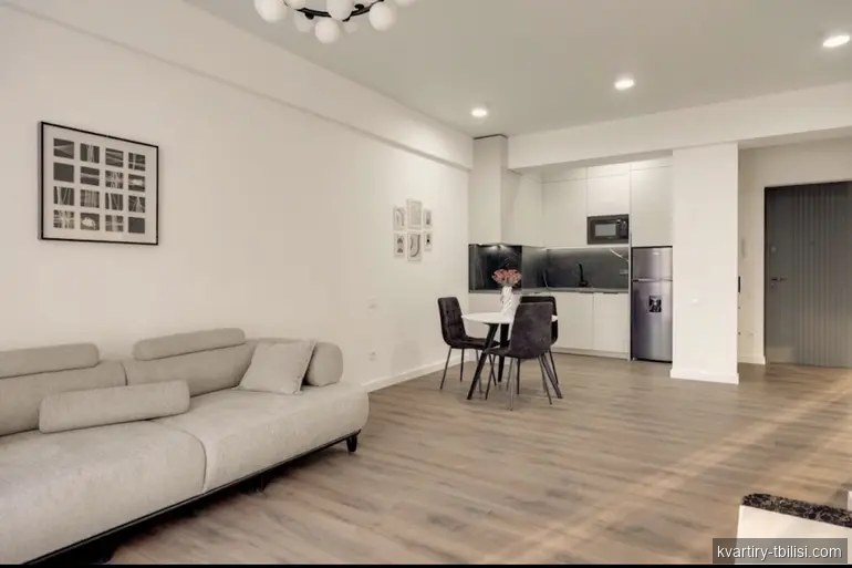 Двухкомнатная квартира на Сабуртало — 1 000 USD/мес | Tbilisi Homes