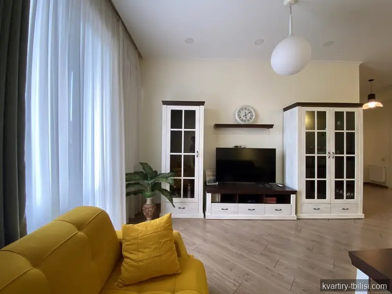 Двухкомнатная квартира на Сабуртало — 1 200 USD/мес | Tbilisi Homes