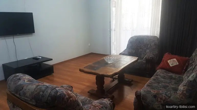 2-bedroom Apartment for rent in Saburtalo, Tbilisi, 120 sqm, floor 2/10 — 700 USD/month | Tbilisi Homes