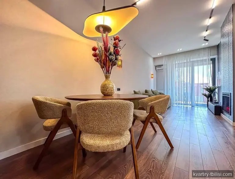 Двухкомнатная квартира на Сабуртало — 1 400 USD/мес | Tbilisi Homes
