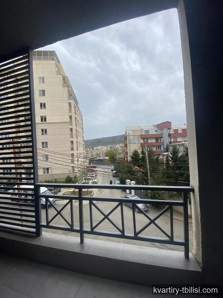 ქირავდება 2 ოთახიანი ბინა საბურთალოზე, 65 მ², 3/9 სართული — 1 200 USD/თვეში | Tbilisi Homes