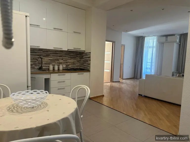 Трёхкомнатная квартира на Сабуртало — 1 000 USD/мес | Tbilisi Homes