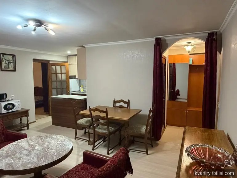 Трёхкомнатная квартира на Сабуртало — 800 USD/мес | Tbilisi Homes