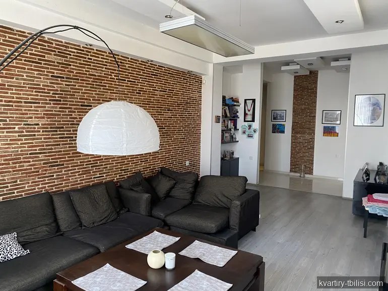 Трёхкомнатная квартира на Сабуртало — 1 000 USD/мес | Tbilisi Homes