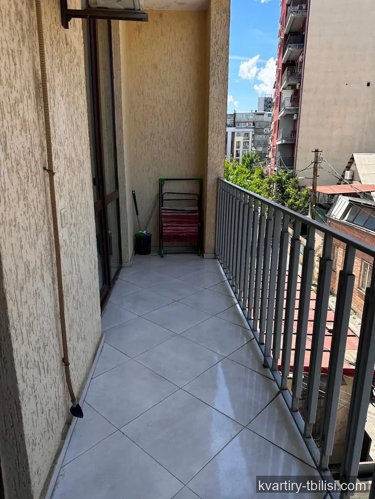 Трёхкомнатная квартира на Сабуртало — 700 USD/мес | Tbilisi Homes
