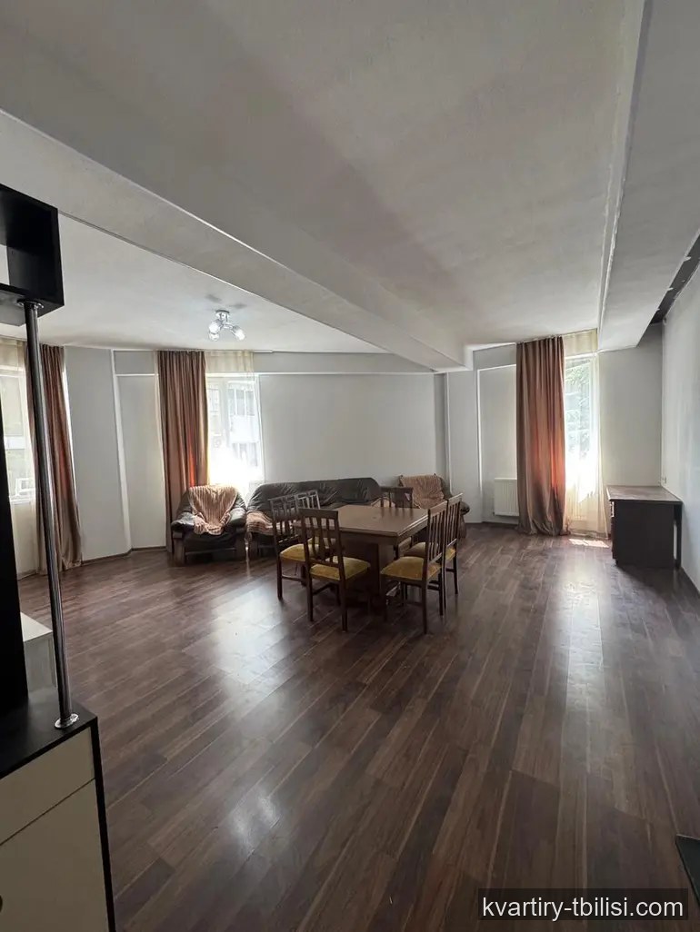 Трёхкомнатная квартира на Сабуртало — 700 USD/мес | Tbilisi Homes
