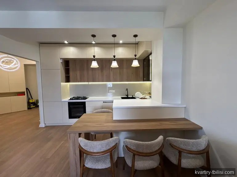 Трёхкомнатная квартира на Сабуртало — 1 700 USD/мес | Tbilisi Homes
